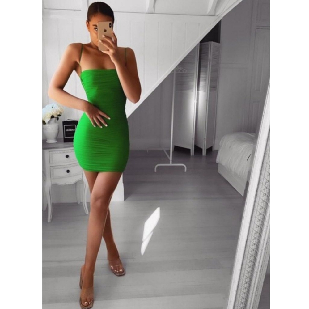 HOUSE OF CB ELLA RUCHED DRESS IN EMERALD GREEN